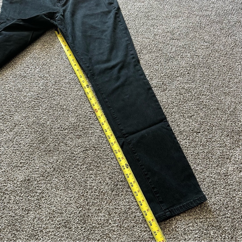 Two Pairs Of BDG Size 32 Washed Black Twig High Rise Jeans R $69 Ea - Picture 9 of 11